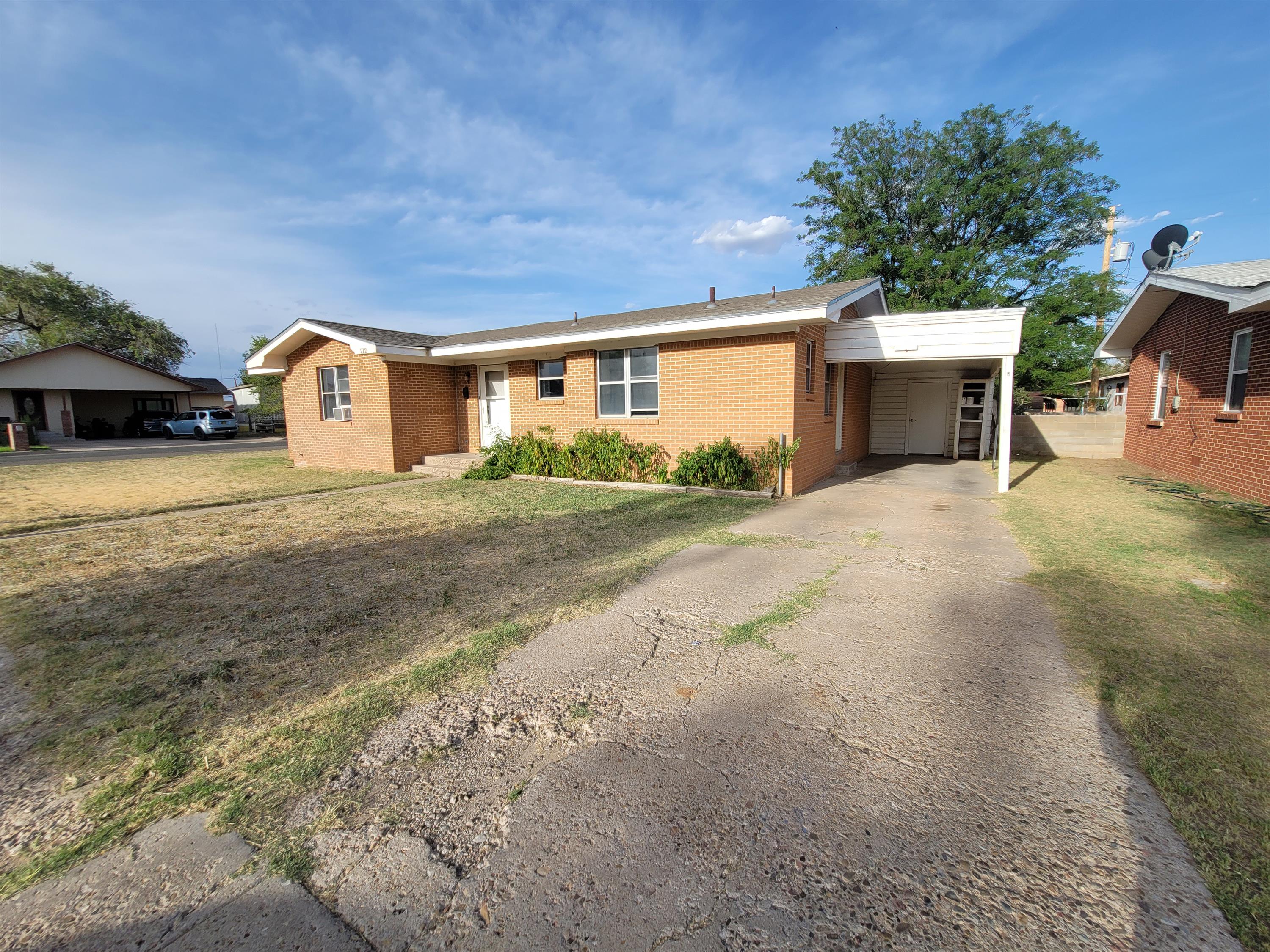212 North Globe Avenue